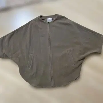 BEARDSLEY 울 판초 코트