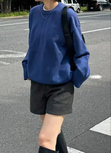 새상품 Eongul 영글 크루넥 오버 니트