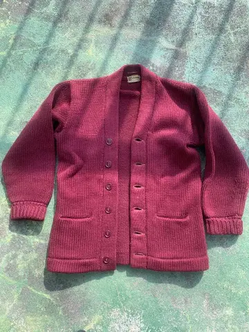 미니멀리스트 빈티지 버건디 니트 가디건 울 두툼한