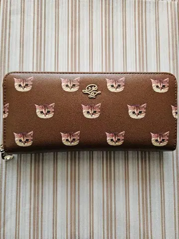 PAUL & JOE 고양이 프린트 장지갑 브라운