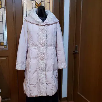 새상품급 슈퍼뷰티 다운 코트(44)