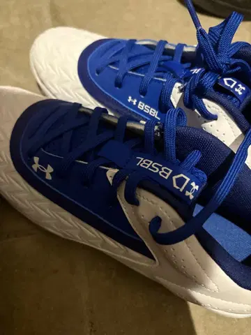 야구 스파이크 언더아머 포인트 스파이크