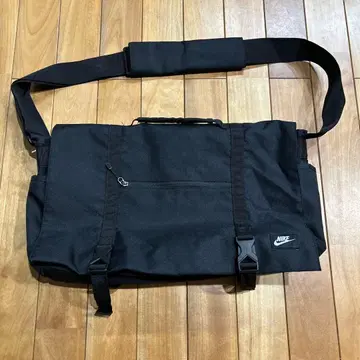 NIKE 숄더백 메신저 백 블랙