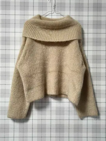 GIO SPORT/지오스포츠 모헤어 혼방 굵은 니트 오프숄더/터틀넥