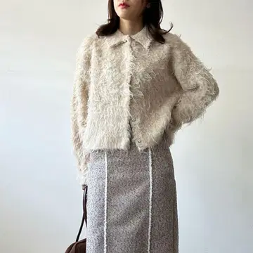한국 스타일 복슬복슬 샤기 가디건 아이보리 성인 페미닌 겉옷