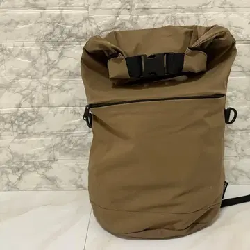 준 미카미 x 와일드 띵스 백팩 브라운