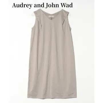Audrey and John Wad 슬리브리스 원피스 그레이지 면
