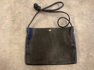 새상품급 일비종떼 숄더백 사선 로고 엠보 가죽 블랙