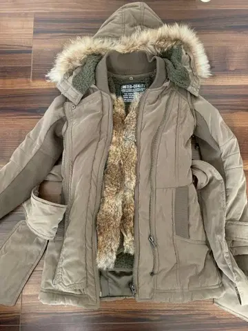 LIMITED QUALITY 카키 모즈 코트