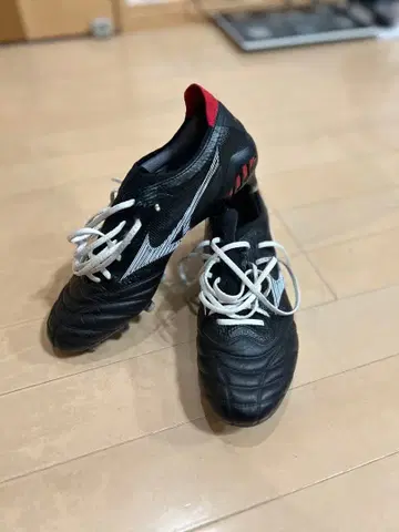 미즈노 축구화 블랙 스파이크