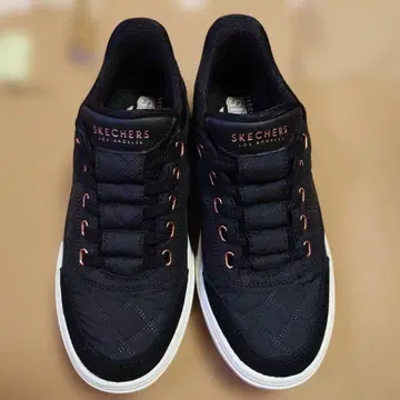 SKECHERS Slip-Ins 블랙 스니커즈 아치핏 아케이드