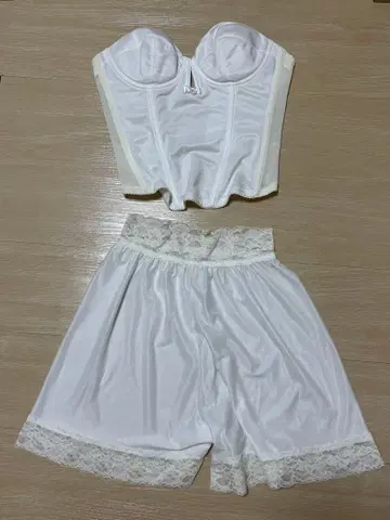 화이트 브라이덜 이너 D65