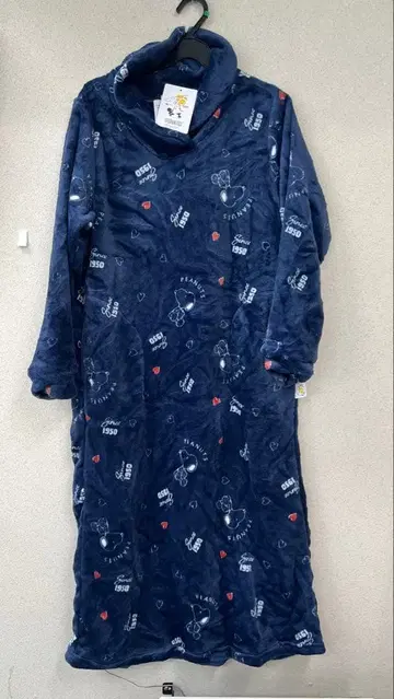 미사용 새상품 PEANUTS 플리스 룸웨어 네이비 M 스누피