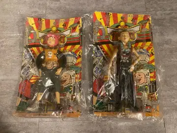 철콘 근크리트 쿠로 시로 피규어 세트 마츠모토 타이요