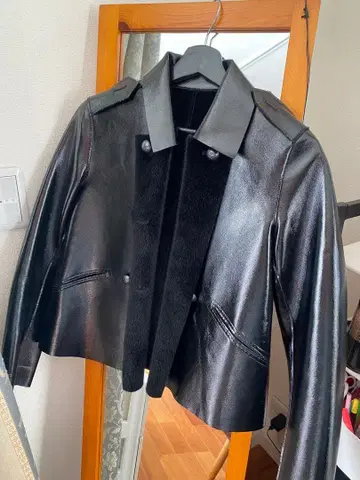블랙 가죽 숏 자켓