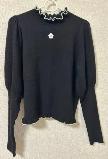 MARY QUANT 프릴 니트 스웨터