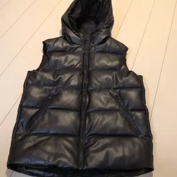 ZARA 후드 부착 블랙 다운 베스트 S