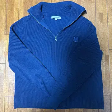 메종 키츠네 하프 지퍼 니트