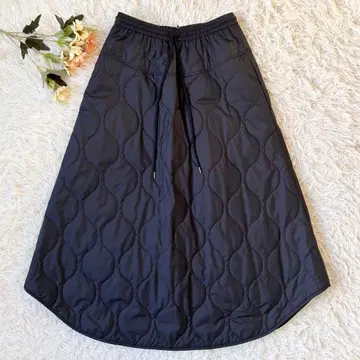 LE PHI 루피 리몬타 퀼팅 플레어 스커트