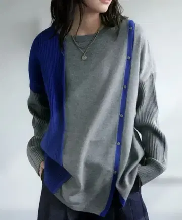 antiqua (안티카) 배색 디자인 니트 프리 사이즈 미사용