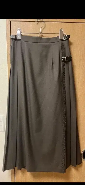 오닐 오브 더블린 플리츠 롱 스커트 빔즈 구매