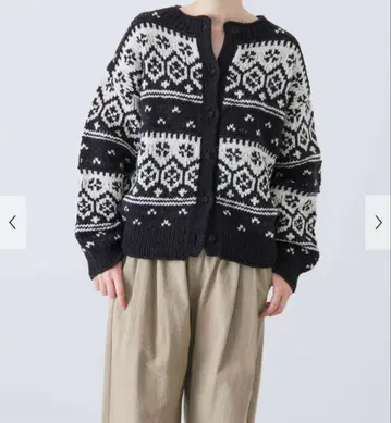 택 포함 새상품 카구레 페루 노르딕 가디건 어반 리서치 도어스