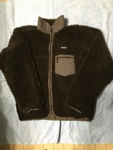 Patagonia 클래식 레트로 가디건 사이즈 L 새상품급