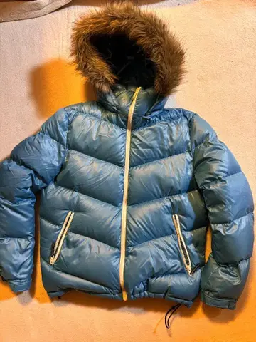 00s 퍼 다운 스카이블루 짧은 기장 자켓 박스 실루엣 헤이세이