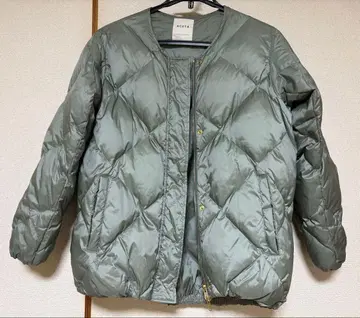 ACUTA 퀼팅 다운 골드 지퍼 그레디 브릴리언트