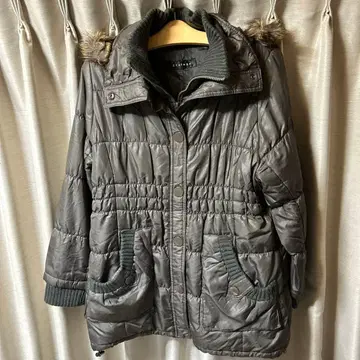 카키 미들 기장 점퍼