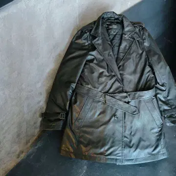 블랙 트렌치코트