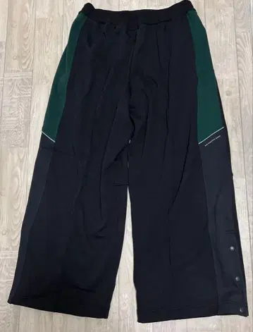 GU beautiful people 와이드 팬츠 XXL 블랙/그린