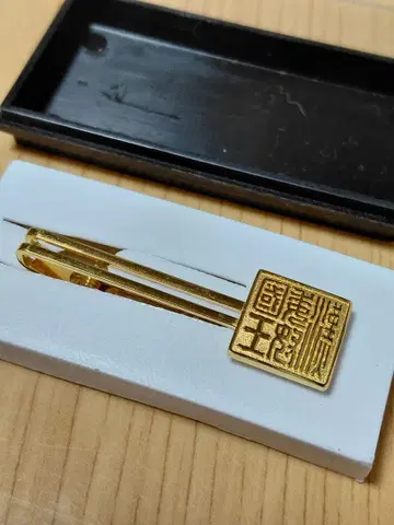 진품 국보 금인형 넥타이핀 시카노시마 한위노국왕인