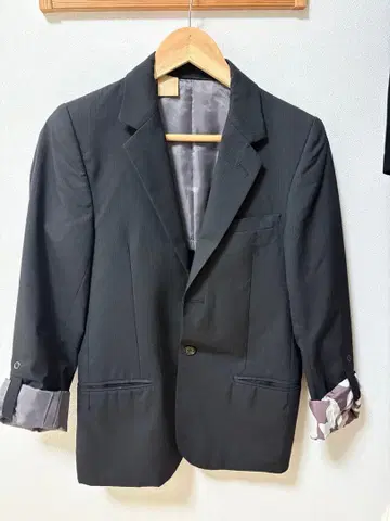 블랙 스트라이프 테일러드 자켓