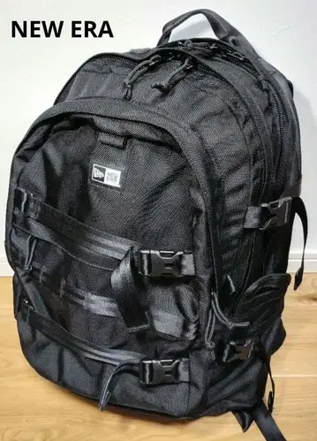 뉴에라 백팩 35L 커리어 팩 NEW ERA