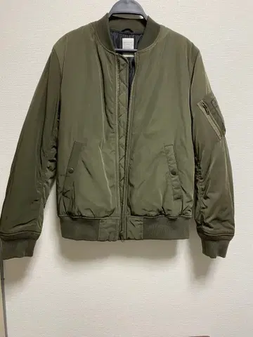 백 넘버 MA-1 자켓 L 사이즈 올리브