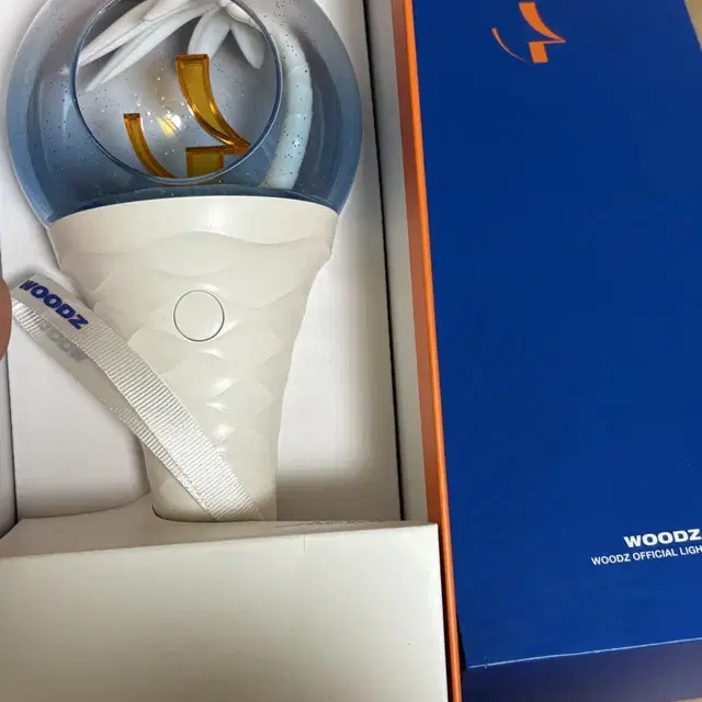 우즈 낭만봉 응원봉 양도합니다