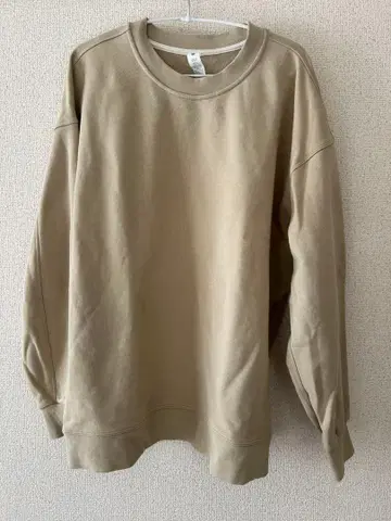 룰루레몬 베이지 맨투맨 트레이닝복