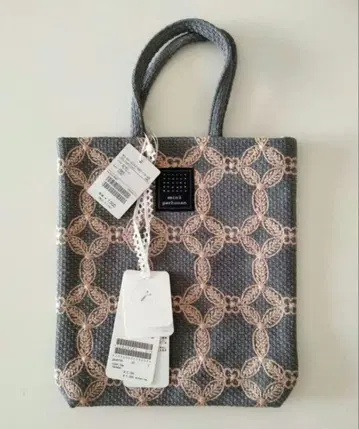 새상품 미나 페르호넨 x BEAMS 'hanaha' toast bag