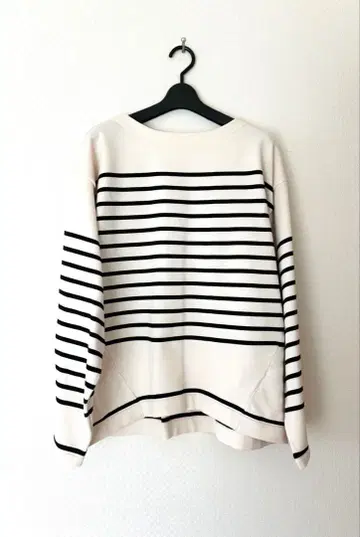 스폰디쉬 니트 보더 풀오버