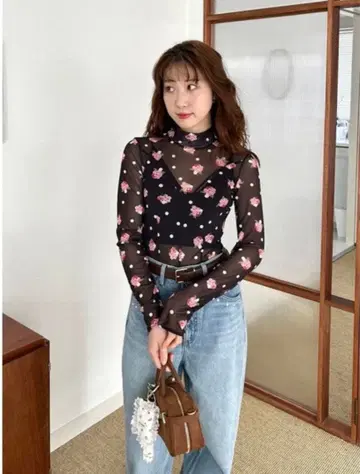 LILY BROWN x ANNA SUI 전개 바디 수트