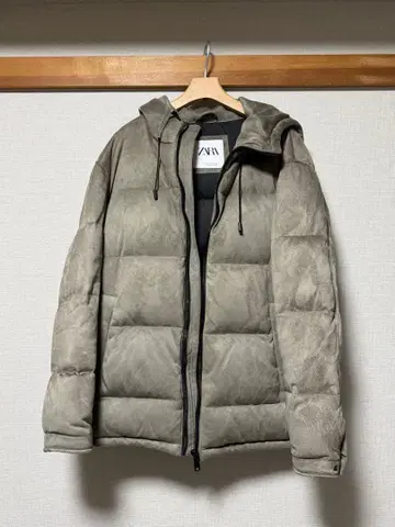 Zara 후드 부착 다운 자켓