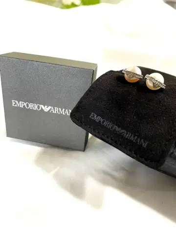 EMPORIO ARMANI 진주 귀걸이