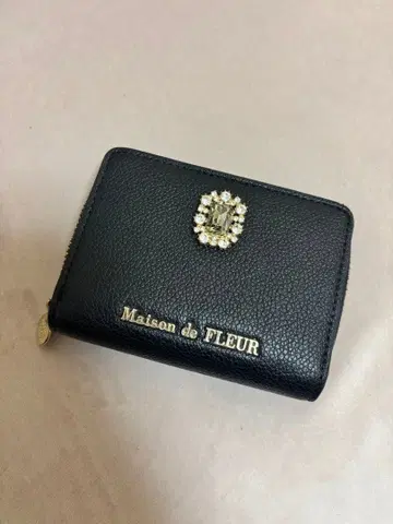 메종 드 플뢰르 Maison de FLEUR 지갑 블랙 블랙