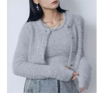 새상품 EMODA 에모다 샤기 컴팩트 트윈 니트 그레이