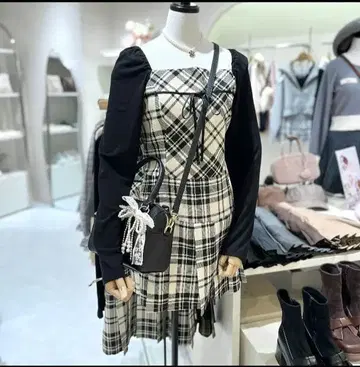 택 포함 새상품 MAJESTIC LEGON 도킹 플리츠 미니 원피스