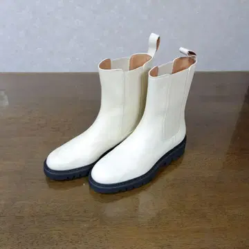 화이트 사이드 고어 부츠 24.5