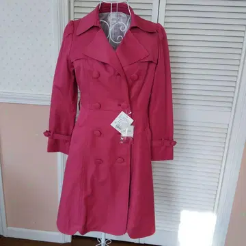 새상품 레스트로즈 스프링 코트