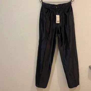 광택 블랙 슬랙스 M 사이즈