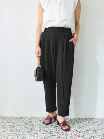 COHINA 스트레치 컷 테이퍼드 팬츠